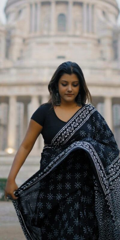 Black Soft Linen Silk Digital Print Saree | Sarees, Bollywood Sarees, Creative Sarees, Designer Sarees, Embroidered Sarees, Ethnic Saree, Modern Digital sarees, Party Wear Sarees