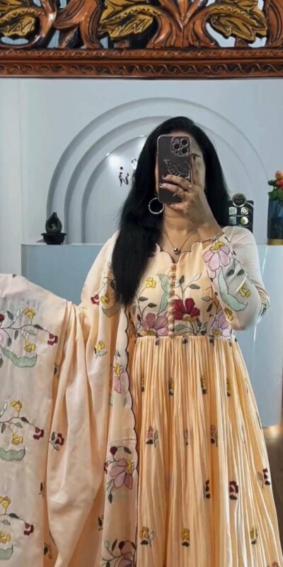 Chiku Fox Georgette With Thread Embroidery Gown | Jump Suits, Salwar suit, Casual Suits, Creative suits, Designer Suits, Palazzo Suits, Party Wear Suits, Patiala Suits, Straight Suits