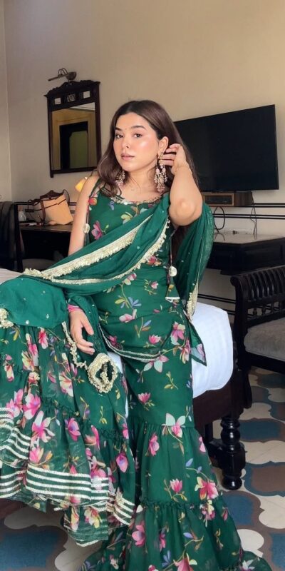 Green Faux Georgette Digital Print Work Salwar Suit | Jump Suits, Salwar suit, Casual Suits, Creative suits, Designer Suits, Palazzo Suits, Party Wear Suits, Patiala Suits, Straight Suits