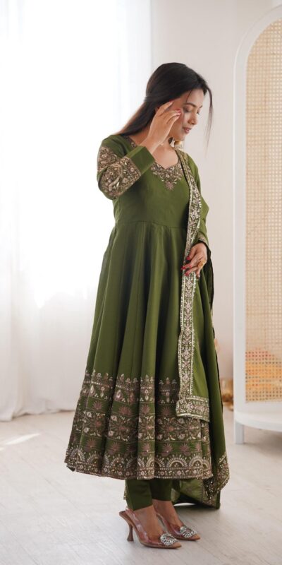 Nice Mehendi Roman Silk Embroidery Work Gown | Gowns, Bollywood Gowns, Creative Gowns, Designer Gowns, Embroidered Gowns, Party Wear Gowns