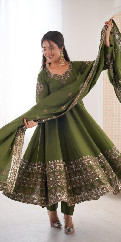 Nice Mehendi Roman Silk Embroidery Work Gown | Gowns, Bollywood Gowns, Creative Gowns, Designer Gowns, Embroidered Gowns, Party Wear Gowns