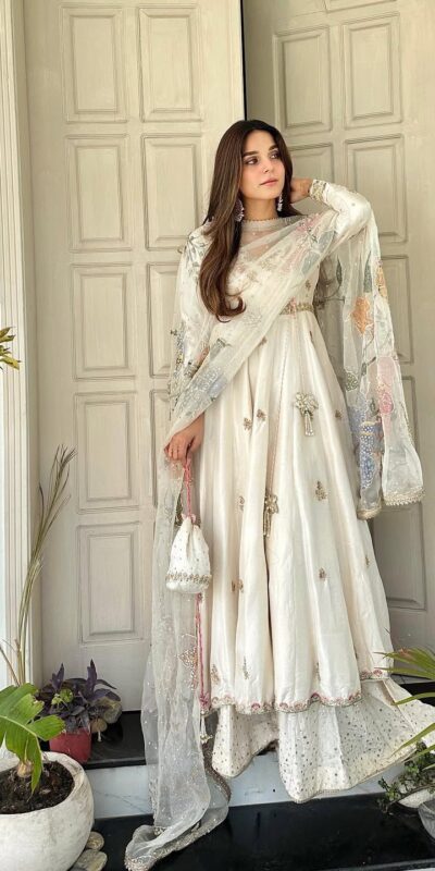 Off White Chinon Embroidery Lace Work Gown | Gowns, Bollywood Gowns, Creative Gowns, Designer Gowns, Embroidered Gowns, Party Wear Gowns
