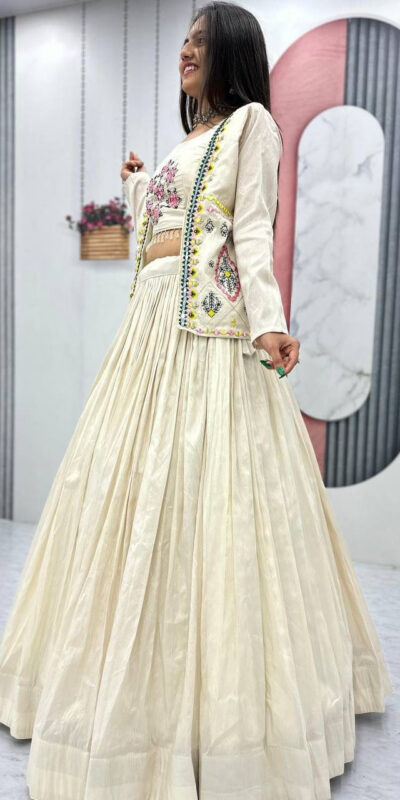 Off White Tissue Simmer Diamond Work Lehenga Choli | Jump Suits, Salwar suit, Casual Suits, Creative suits, Designer Suits, Palazzo Suits, Party Wear Suits, Patiala Suits, Straight Suits