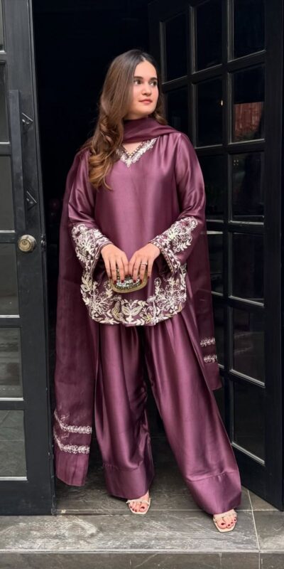 Onion Natural Crep Silk Embroidery Salwar Suit | Jump Suits, Tops & Bottoms, Track Suits, Salwar suit, Casual Suits, Creative suits, Designer Suits, Palazzo Suits, Party Wear Suits, Patiala Suits, Straight Suits, Trendy Wear