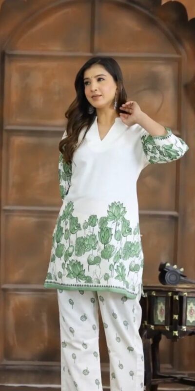Pista Chinon Digital Print Salwar Suit | Jump Suits, Salwar suit, Casual Suits, Creative suits, Designer Suits, Palazzo Suits, Party Wear Suits, Patiala Suits, Straight Suits
