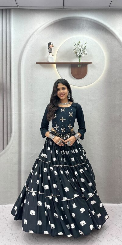Ram 181 Black Color Pure Cotton Lehenga Choli with Cowrie Work. Festive Deal ₹2649. Delivery 4-6 Working Days. Online Shop now. | Lehenga, Bollywood Lehenga, Creative Lehenga, Designer Lehenga, Embroidered Lehenga, Party Wear Lehenga
