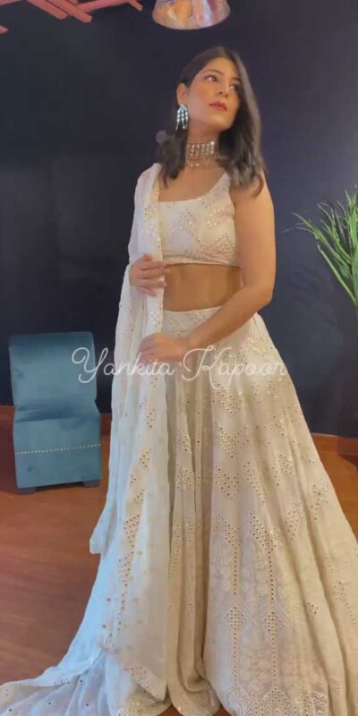 Stylish White Wedding Bridal Lehenga Choli | Lehenga, Bollywood Lehenga, Creative Lehenga, Designer Lehenga, Embroidered Lehenga, Party Wear Lehenga