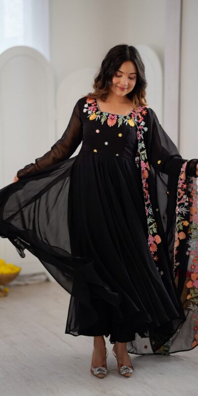 NSR 901 Black Faux Georgette Salwar Suit with Lace Work & Embroidery Work. Introductory Price ₹2099. Delivery 4-6 Working Days. Shop now. | Jump Suits, Salwar suit, Casual Suits, Creative suits, Designer Suits, Palazzo Suits, Party Wear Suits, Patiala Suits, Straight Suits