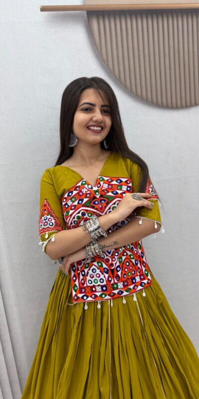 PC 595 Mustered in Pure Cotton Mirror Work & Gamthi Work Lehenga Choli . Exclusive Offer ₹3099. Delivery 4-6 Working Days. Shop now. | Lehenga, Bollywood Lehenga, Creative Lehenga, Designer Lehenga, Embroidered Lehenga, Party Wear Lehenga