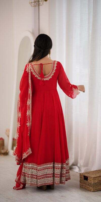 SSR 549 Red Fox Perfect for Wedding, Party, Durga Puja, Diwali, Anniversary –Georgette Gown. Now at just ₹2449. Delivery 4-6 Working Days. Shop now. | Gowns, Bollywood Gowns, Creative Gowns, Designer Gowns, Embroidered Gowns, Party Wear Gowns