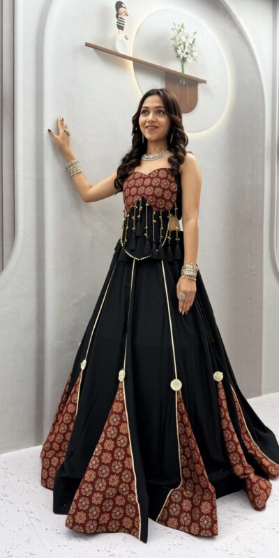 Ram 192 Black in Pure Cotton Mirror Work & Gamthi Work Lehenga Choli . Exclusive Offer ₹2849. Delivery 4-6 Working Days. Shop now. | Lehenga, Bollywood Lehenga, Creative Lehenga, Designer Lehenga, Embroidered Lehenga, Party Wear Lehenga