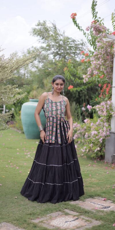 KA 5075 Black Kora Cotton Lehenga Choli erfect for Wedding, Party, Haldi, Traditional Day, Makar Sankranti – . Special Price ₹2899. Delivery 4-6 Working | Lehenga, Bollywood Lehenga, Creative Lehenga, Designer Lehenga, Embroidered Lehenga, Party Wear Lehenga