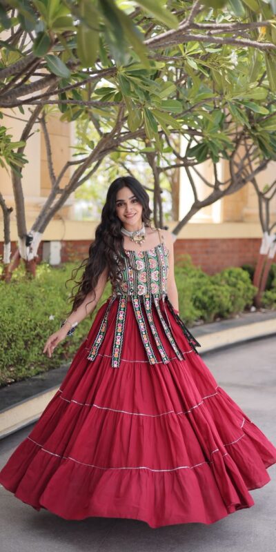 KA 5075 Red Kora Cotton Lehenga Choli erfect for Wedding, Party, Haldi, Traditional Day, Makar Sankranti – . Special Price ₹2899. Delivery 4-6 Working | Lehenga, Bollywood Lehenga, Creative Lehenga, Designer Lehenga, Embroidered Lehenga, Party Wear Lehenga