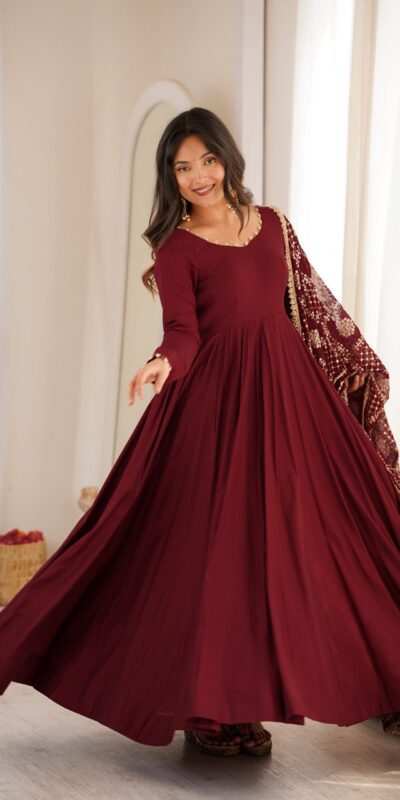 KB 313 Marooni Anarkali Suit with Thread Embroidery & Embroidery Work. Special Price ₹2299. Delivery 4-6 Working Days. Shop now. | Anarkali Suits, Bollywood Anarkali, Creative-Anarkali, Designer Anarkali, Embroidered Anarkali, Party Wear Anarkali