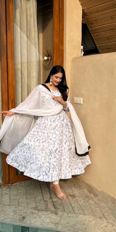 MD 3087 White NC Vichitra Salwar Suit with Sequins Work & Embroidery Work. Available at ₹2849 only. Delivery 4-6 Working Days. Shop now. | Anarkali Suits, Bollywood Anarkali, Creative-Anarkali, Designer Anarkali, Embroidered Anarkali, Party Wear Anarkali, Salwar suit