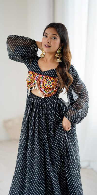 SP 40 Black Georgette Digital Print Work Gown for Wedding, Party, Cultural Events, Traditional Day, Pooja . Grab it for ₹1799. Delivery 4-6 Working Day | Gowns, Bollywood Gowns, Creative Gowns, Designer Gowns, Embroidered Gowns, Party Wear Gowns