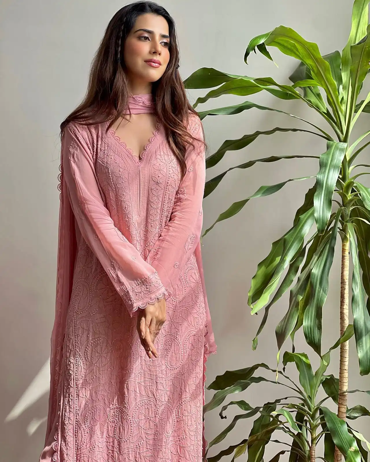 Baby Pink Georgette Thread Embroidery Salwar Suit | Salwar suit, Casual Suits, Creative suits, Designer Suits, Palazzo Suits, Party Wear Suits, Patiala Suits, Straight Suits