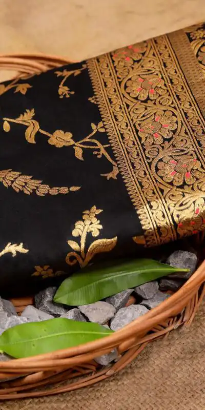 Black Banarsari Silk With Lace Border Saree | Sarees, Bollywood Sarees, Creative Sarees, Designer Sarees, Embroidered Sarees, Ethnic Saree, Modern Digital sarees, Party Wear Sarees