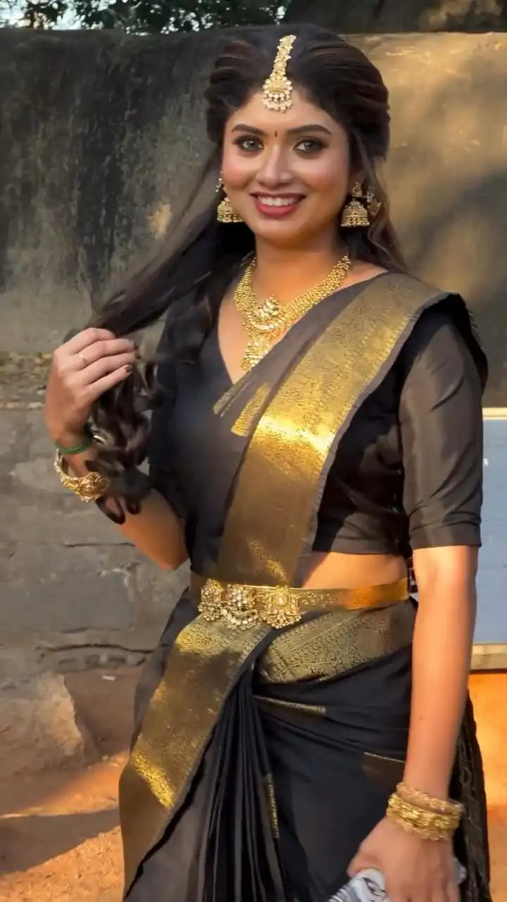 Black Butti Jacquard Saree | Sarees, Bollywood Sarees, Creative Sarees, Designer Sarees, Embroidered Sarees, Ethnic Saree, Modern Digital sarees, Party Wear Sarees