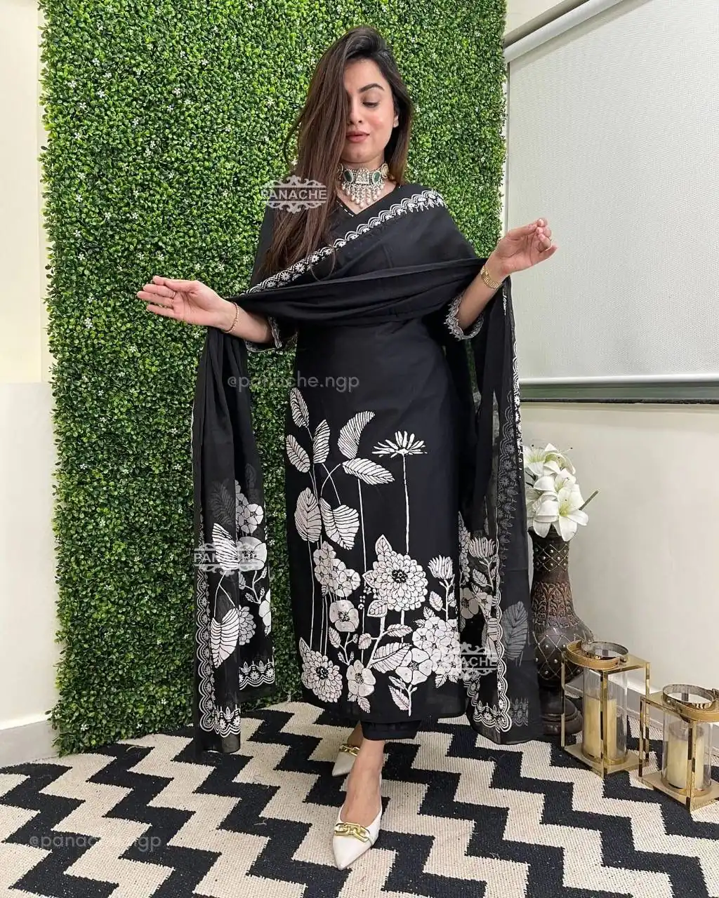 Black Georgette Digital Print Salwar Suit | Jump Suits, Salwar suit, Casual Suits, Creative suits, Designer Suits, Palazzo Suits, Party Wear Suits, Patiala Suits, Straight Suits