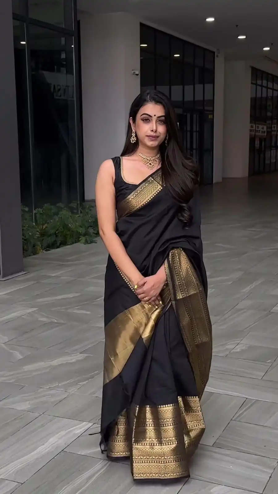 Black Jacquard Saree | Sarees, Bollywood Sarees, Creative Sarees, Designer Sarees, Embroidered Sarees, Ethnic Saree, Modern Digital sarees, Party Wear Sarees