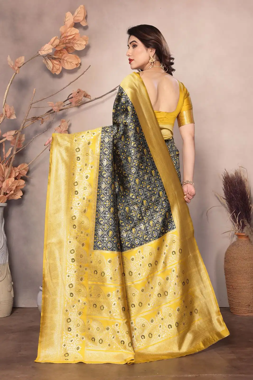 Black Lichi Silk Jacquard Rich Pallu Saree | Sarees, Bollywood Sarees, Creative Sarees, Designer Sarees, Embroidered Sarees, Ethnic Saree, Modern Digital sarees, Party Wear Sarees
