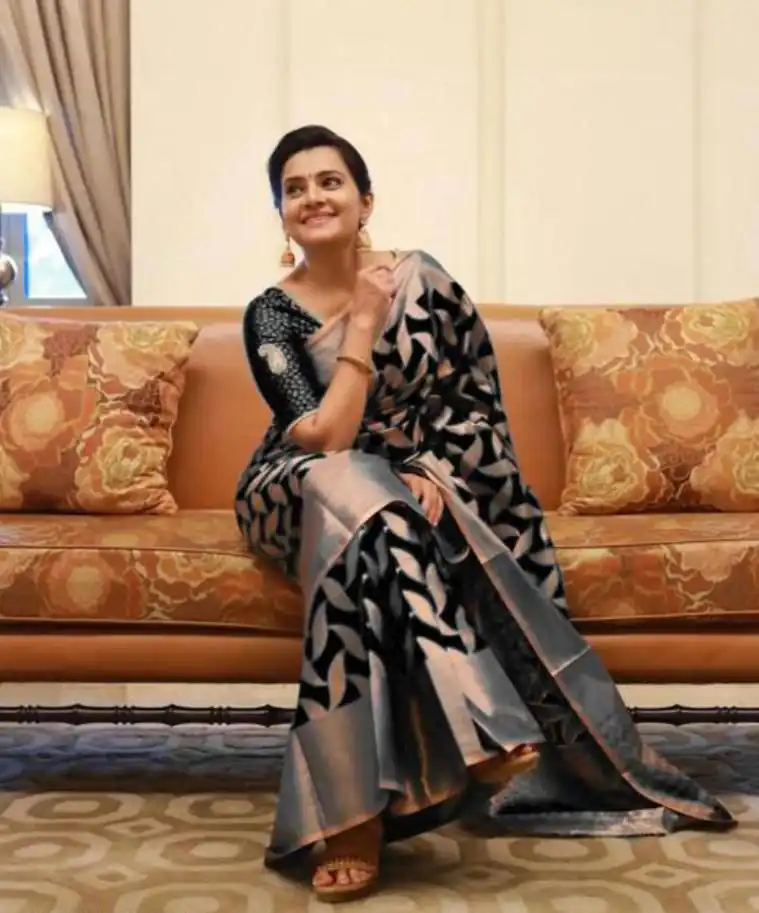 Black Soft Silk Cloth Jacquard All Over Saree | Sarees, Bollywood Sarees, Creative Sarees, Designer Sarees, Embroidered Sarees, Ethnic Saree, Modern Digital sarees, Party Wear Sarees
