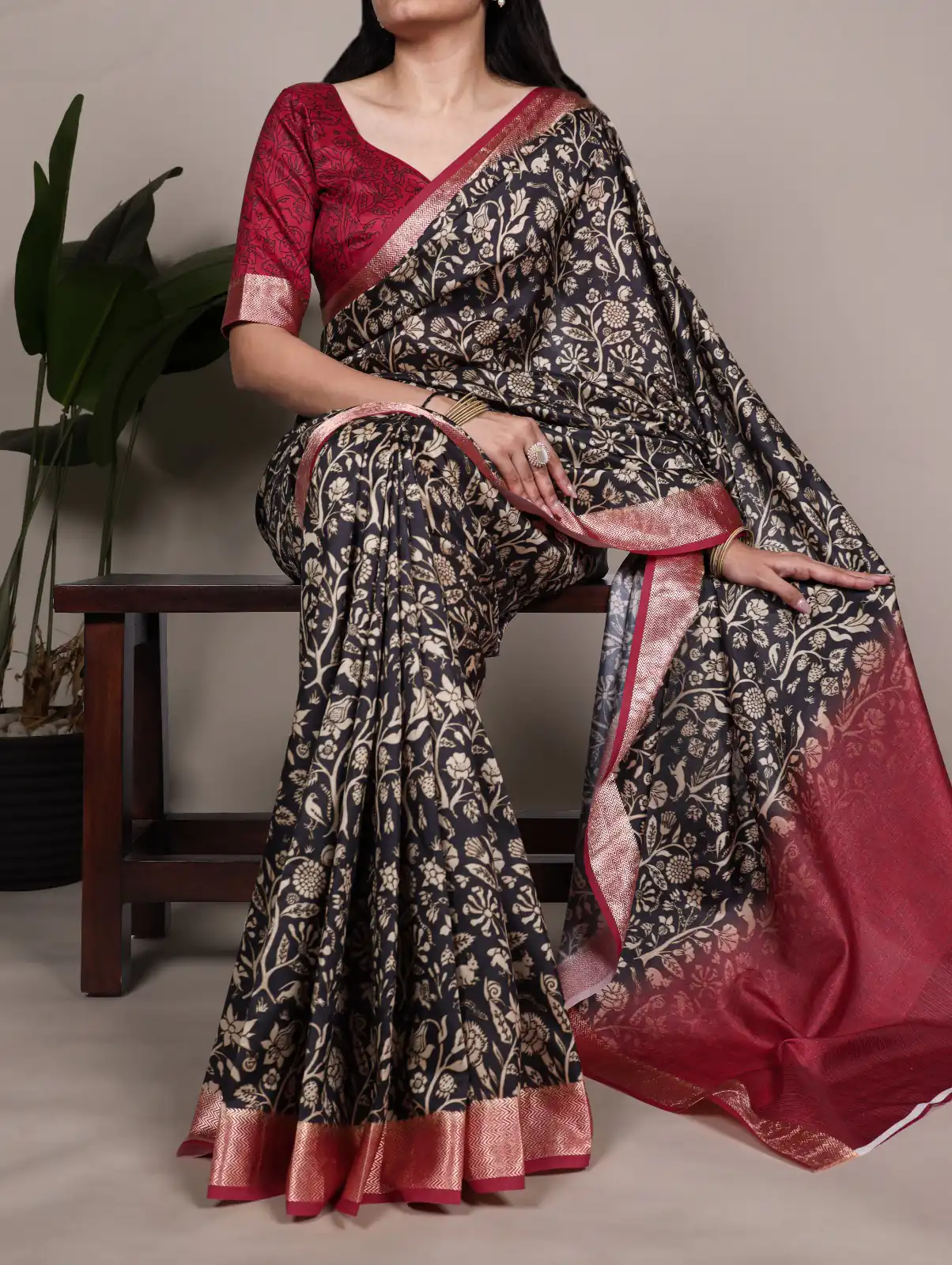 Black Tasar Silk With Printed Viscose Border Saree | Sarees, Bollywood Sarees, Creative Sarees, Designer Sarees, Embroidered Sarees, Ethnic Saree, Modern Digital sarees, Party Wear Sarees