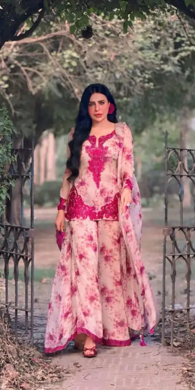 SRK 5352 Red Color Faux Georgette Salwar Suit with Designer Work. Affordable Price ₹2049. Delivery 4-6 Working Days. Shop now. | Jump Suits, Salwar suit, Casual Suits, Creative suits, Designer Suits, Palazzo Suits, Party Wear Suits, Patiala Suits, Straight Suits