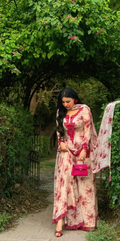 SRK 5352 Red Color Faux Georgette Salwar Suit with Designer Work. Affordable Price ₹2049. Delivery 4-6 Working Days. Shop now. | Jump Suits, Salwar suit, Casual Suits, Creative suits, Designer Suits, Palazzo Suits, Party Wear Suits, Patiala Suits, Straight Suits