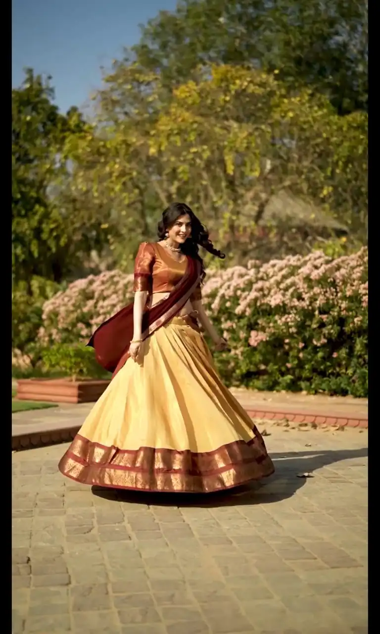 Cream Kanchipuram Zari Weaving Lehenga Choli | Lehenga, Bollywood Lehenga, Creative Lehenga, Designer Lehenga, Embroidered Lehenga, Party Wear Lehenga