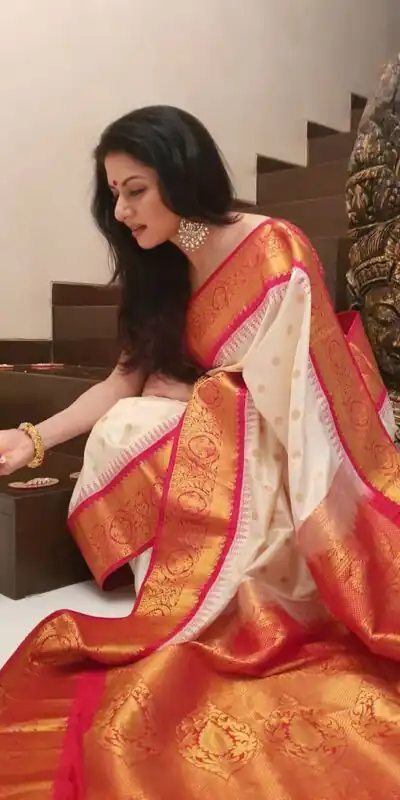 Cream Soft Silk Jacquard All Over Saree | Sarees, Bollywood Sarees, Creative Sarees, Designer Sarees, Embroidered Sarees, Ethnic Saree, Modern Digital sarees, Party Wear Sarees