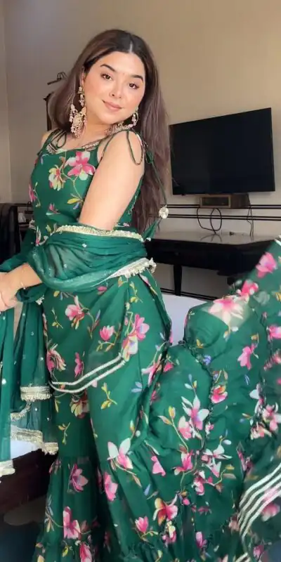Green Faux Georgette Digital Print Work Salwar Suit | Jump Suits, Salwar suit, Casual Suits, Creative suits, Designer Suits, Palazzo Suits, Party Wear Suits, Patiala Suits, Straight Suits
