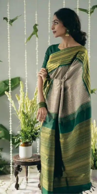 Green Soft Lichi Silk Rich Pallu Border Work Saree | Sarees, Bollywood Sarees, Creative Sarees, Designer Sarees, Embroidered Sarees, Ethnic Saree, Modern Digital sarees, Party Wear Sarees