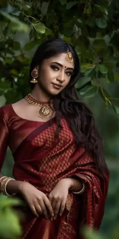 Maroon Soft Litchi Silk Jacquard Work On All Over Saree | Sarees, Bollywood Sarees, Creative Sarees, Designer Sarees, Embroidered Sarees, Ethnic Saree, Modern Digital sarees, Party Wear Sarees