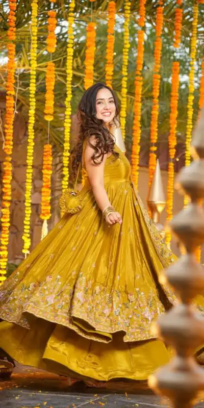 Mastered Natural Crap Silk Embroidery Work Anarkali Suit | Anarkali Suits, Bollywood Anarkali, Creative-Anarkali, Designer Anarkali, Embroidered Anarkali, Party Wear Anarkali