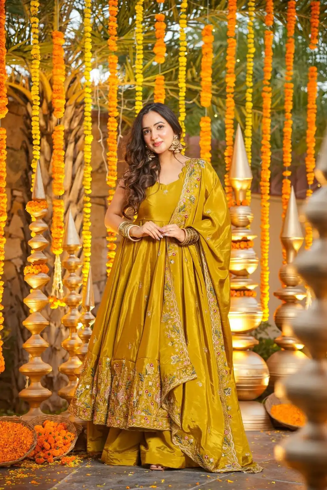 Mastered Natural Crap Silk Embroidery Work Anarkali Suit | Anarkali Suits, Bollywood Anarkali, Creative-Anarkali, Designer Anarkali, Embroidered Anarkali, Party Wear Anarkali