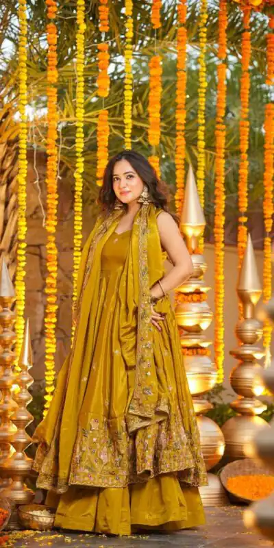 Mastered Natural Crap Silk Embroidery Work Anarkali Suit | Anarkali Suits, Bollywood Anarkali, Creative-Anarkali, Designer Anarkali, Embroidered Anarkali, Party Wear Anarkali