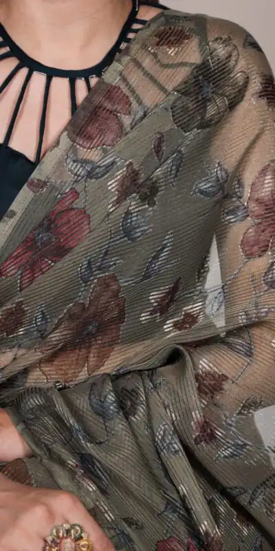 Mehendi Lurex Brasso Floral Saree | Sarees, Bollywood Sarees, Creative Sarees, Designer Sarees, Embroidered Sarees, Ethnic Saree, Modern Digital sarees, Party Wear Sarees