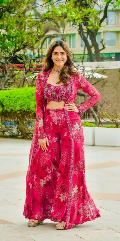 Pink Tubby Silk Digital Print Embroidery Salwar Suit | Jump Suits, Salwar suit, Casual Suits, Creative suits, Designer Suits, Palazzo Suits, Party Wear Suits, Patiala Suits, Straight Suits