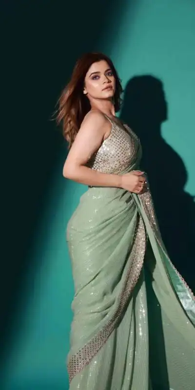 Pista Georgette Embroidery Sequence Saree | Sarees, Bollywood Sarees, Creative Sarees, Designer Sarees, Embroidered Sarees, Ethnic Saree, Modern Digital sarees, Party Wear Sarees