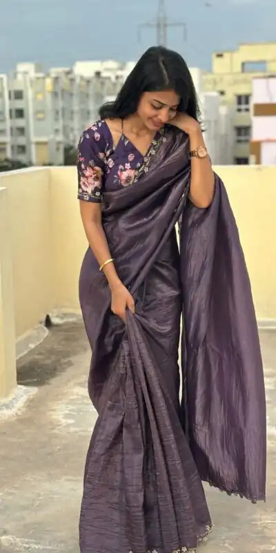 Purple Gold Crush Lace Border Work Saree | Sarees, Bollywood Sarees, Creative Sarees, Designer Sarees, Embroidered Sarees, Ethnic Saree, Modern Digital sarees, Party Wear Sarees