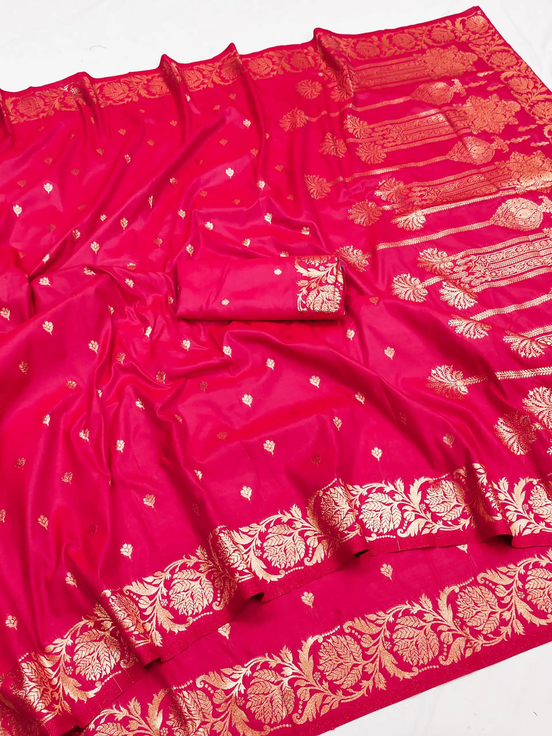 Rani Pink Banarasi Silk With Lace and Zari Work Saree | Sarees, Bollywood Sarees, Creative Sarees, Designer Sarees, Embroidered Sarees, Ethnic Saree, Modern Digital sarees, Party Wear Sarees