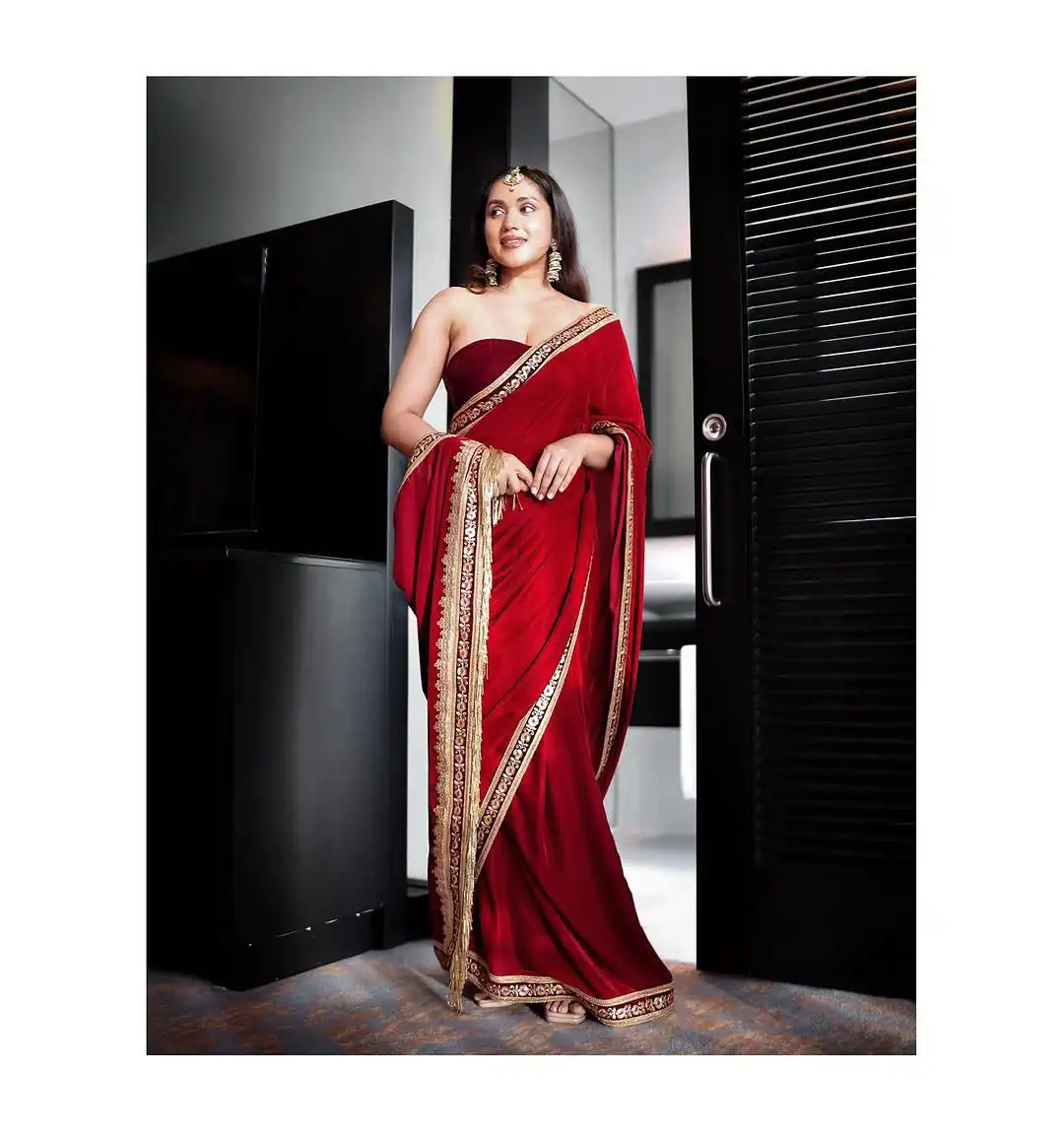 Red 9000 Velvet Embroidery Work Saree | Sarees, Bollywood Sarees, Creative Sarees, Designer Sarees, Embroidered Sarees, Ethnic Saree, Modern Digital sarees, Party Wear Sarees