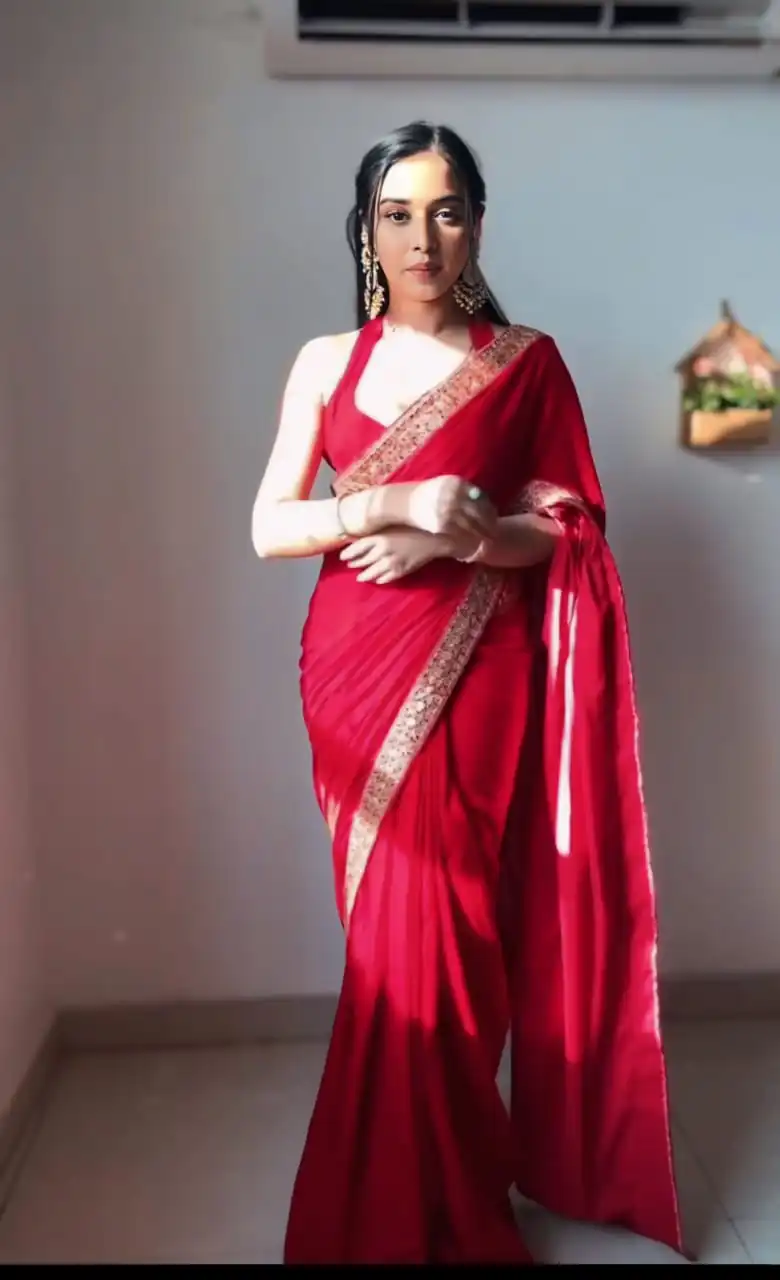 Red 9000 Velvet With Embroidery Lace Border Saree | Sarees, Bollywood Sarees, Creative Sarees, Designer Sarees, Embroidered Sarees, Ethnic Saree, Modern Digital sarees, Party Wear Sarees