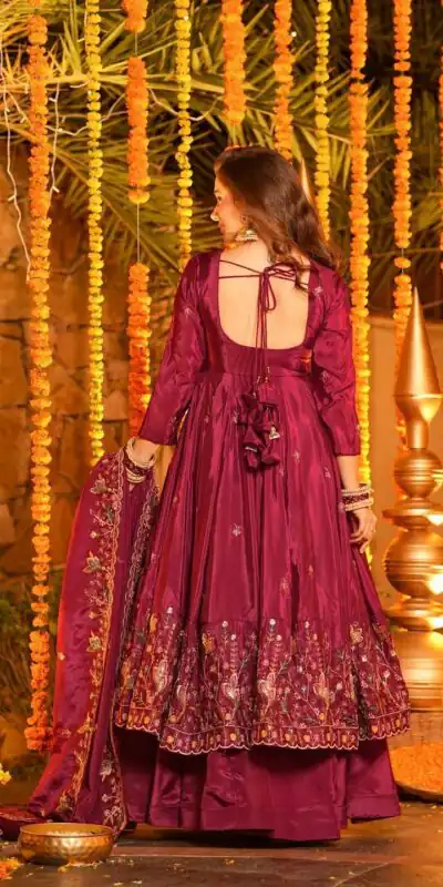 Red Natural Crap Silk Embroidery Work Anarkali Suit | Anarkali Suits, Bollywood Anarkali, Creative-Anarkali, Designer Anarkali, Embroidered Anarkali, Party Wear Anarkali