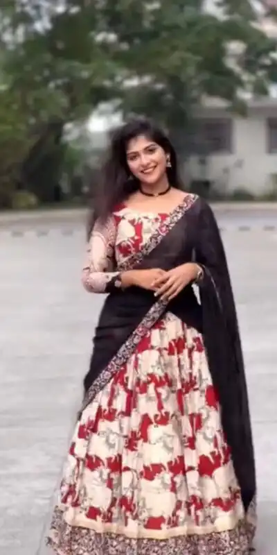 Red Rayon Cotton Kalamkari Print Lehenga Choli | Lehenga, Bollywood Lehenga, Creative Lehenga, Designer Lehenga, Embroidered Lehenga, Party Wear Lehenga