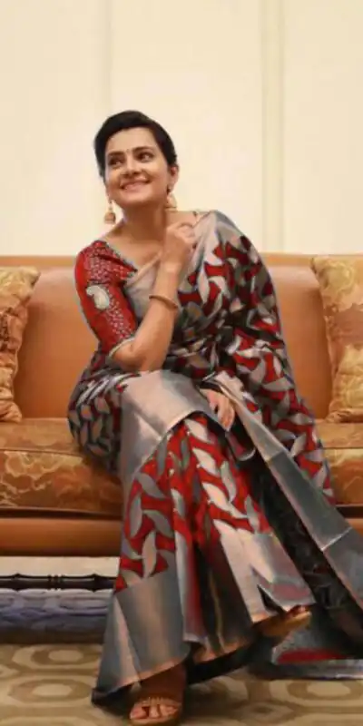 Red Soft Silk Cloth Jacquard All Over Saree | Sarees, Bollywood Sarees, Creative Sarees, Designer Sarees, Embroidered Sarees, Ethnic Saree, Modern Digital sarees, Party Wear Sarees