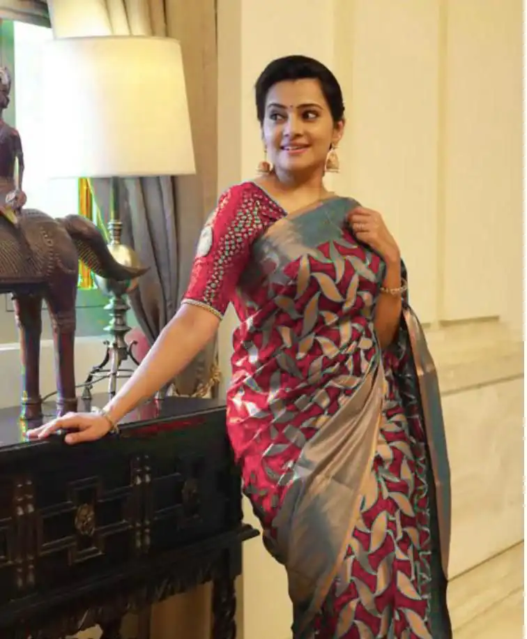 Red Soft Silk Cloth Jacquard All Over Saree | Sarees, Bollywood Sarees, Creative Sarees, Designer Sarees, Embroidered Sarees, Ethnic Saree, Modern Digital sarees, Party Wear Sarees