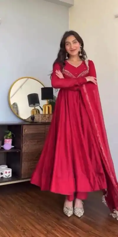 Red Star Georgette Embroidery Work Anarkali Gown | Gowns, Bollywood Gowns, Creative Gowns, Designer Gowns, Embroidered Gowns, Party Wear Gowns
